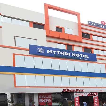 Super Mythri Hotel Near By Ecil, As Rao Nagar, Sainikpuri Maula Ali Exterior photo