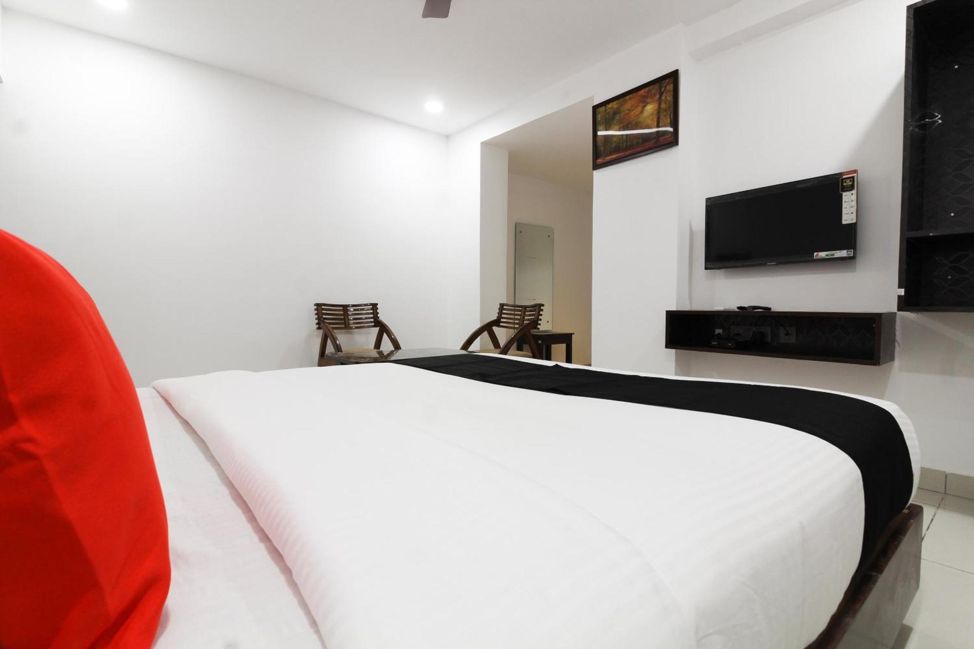 Super Mythri Hotel Near By Ecil, As Rao Nagar, Sainikpuri Maula Ali Exterior photo