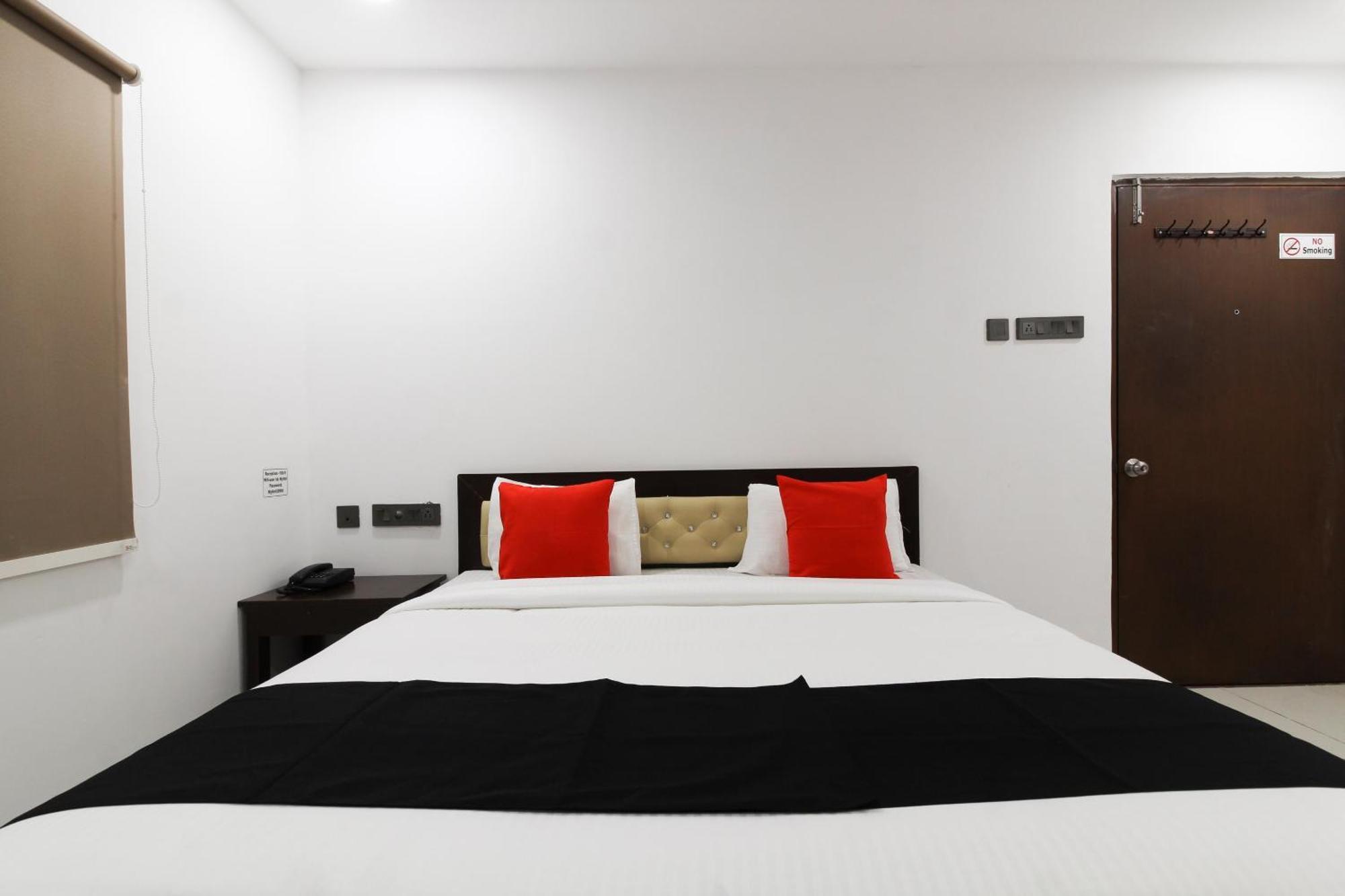 Super Mythri Hotel Near By Ecil, As Rao Nagar, Sainikpuri Maula Ali Exterior photo