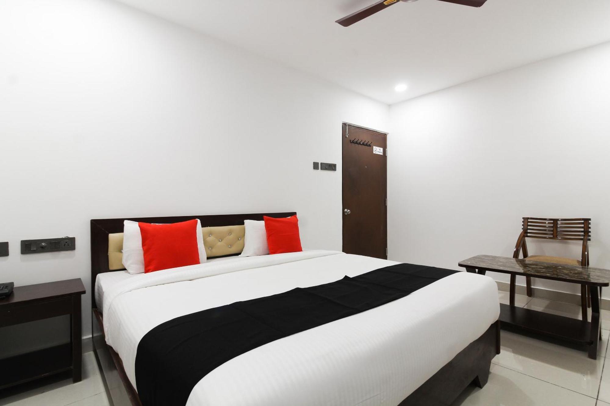 Super Mythri Hotel Near By Ecil, As Rao Nagar, Sainikpuri Maula Ali Exterior photo
